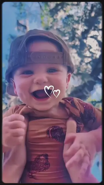 Превью шаблона «Lovely Glow Baby»
