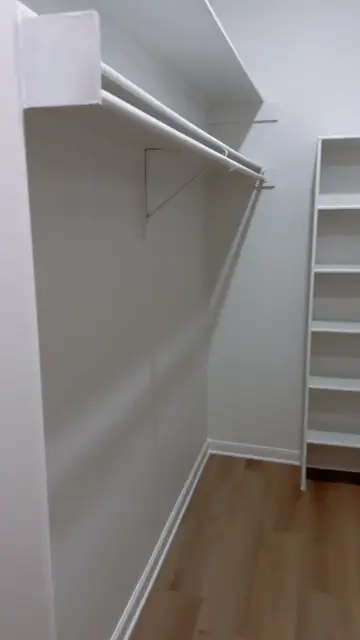 Превью шаблона «Add 4 clips»